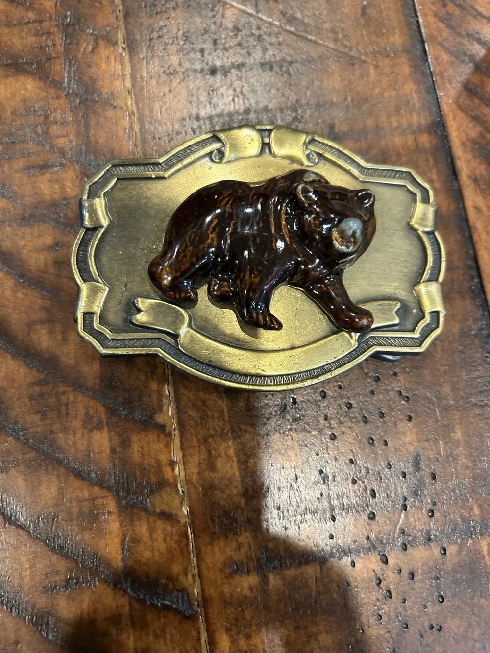 Raintree 1970’s Bear Brass-Tone Belt Buckle in Brown and Gold